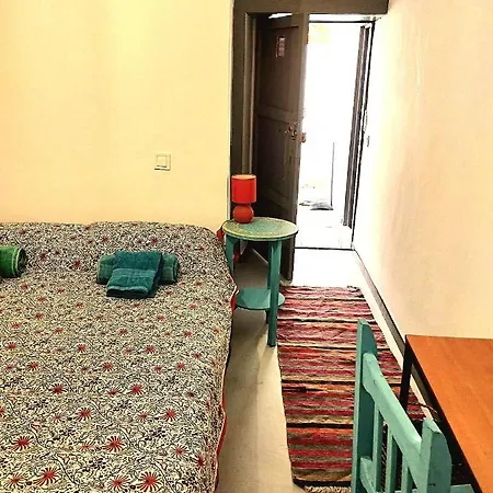 Гостевой дом Acoran Family Guests House With Included Morning Yoga Practice