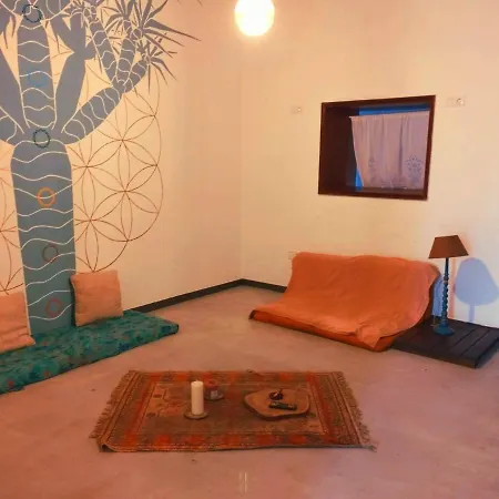 Acoran Family Guests House With Included Morning Yoga Practice Гостевой дом Фиргас