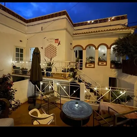 Acoran Family Guests House With Included Morning Yoga Practice Гостевой дом