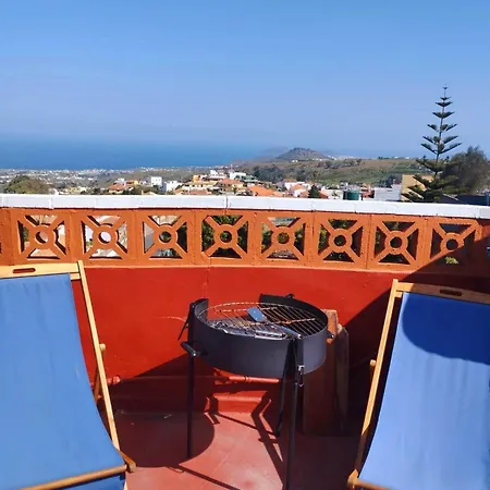 Acoran Family Guests House With Included Morning Yoga Practice *