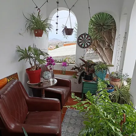 Acoran Family Guests House With Included Morning Yoga Practice Гостевой дом *